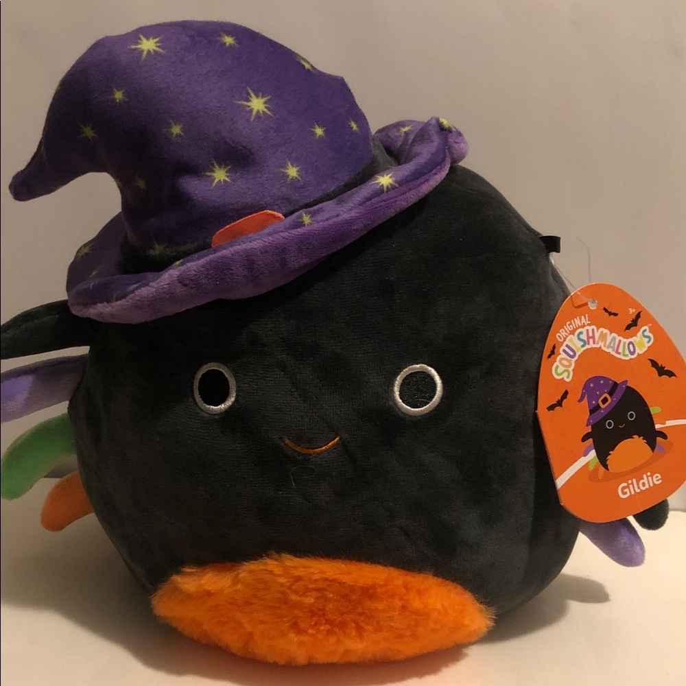 Gildie the spider squishmallow